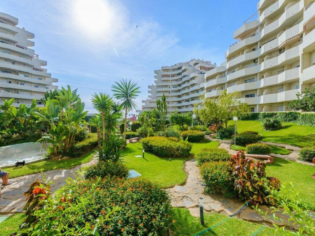Benalbeach Yasmine Беналмадена Екстериор снимка